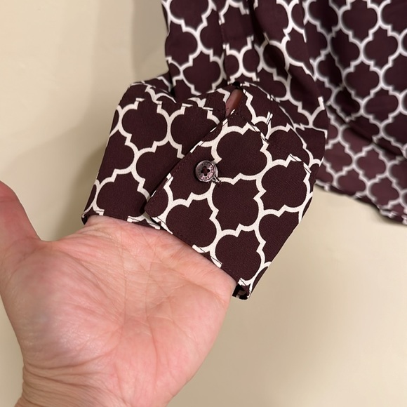 👚 SOLD 👚 Express Womens Portofino Blouse Shirt Slim Fit Maroon Size S Button - Picture 5 of 6